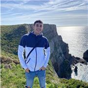 A personas que necesites reforzar o aprender el idioma.